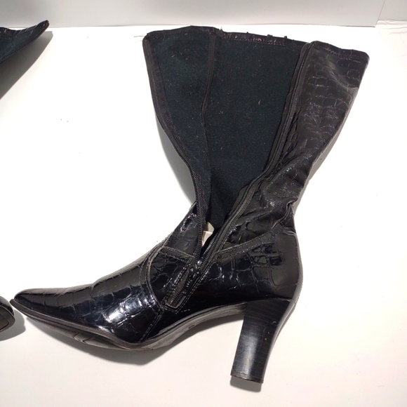 Maurice's Faux Leather Calf high heel boots. Size 10 Black - Picture 10 of 12